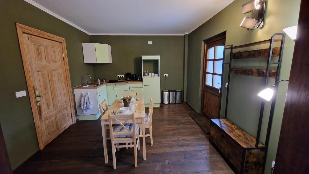 Liebevoll Sanierte Altbauwohnung Waldsieversdorf 外观 照片