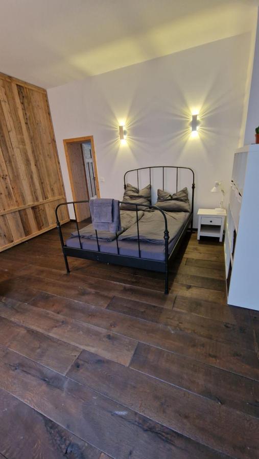 Liebevoll Sanierte Altbauwohnung Waldsieversdorf 外观 照片