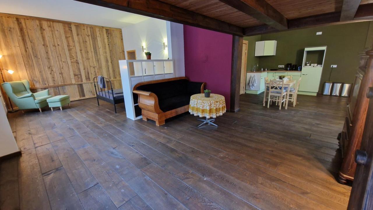 Liebevoll Sanierte Altbauwohnung Waldsieversdorf 外观 照片